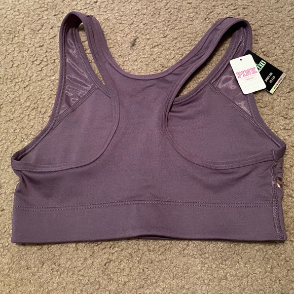 Victoria’s Secret PINK Ultimate Unlined Sports Bra - Picture 2 of 3